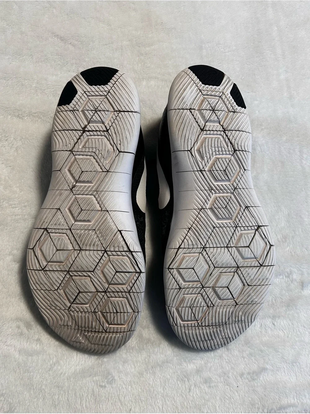 Nike Men’s Black and White Knit Training Sneakers